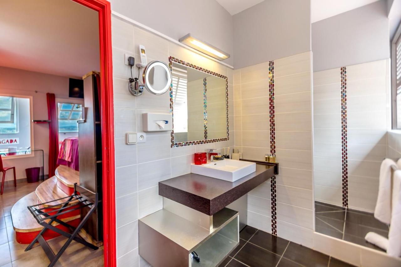 La Suite Villa เลส์ทรัวส์-ซีเลต์ ภายนอก รูปภาพ