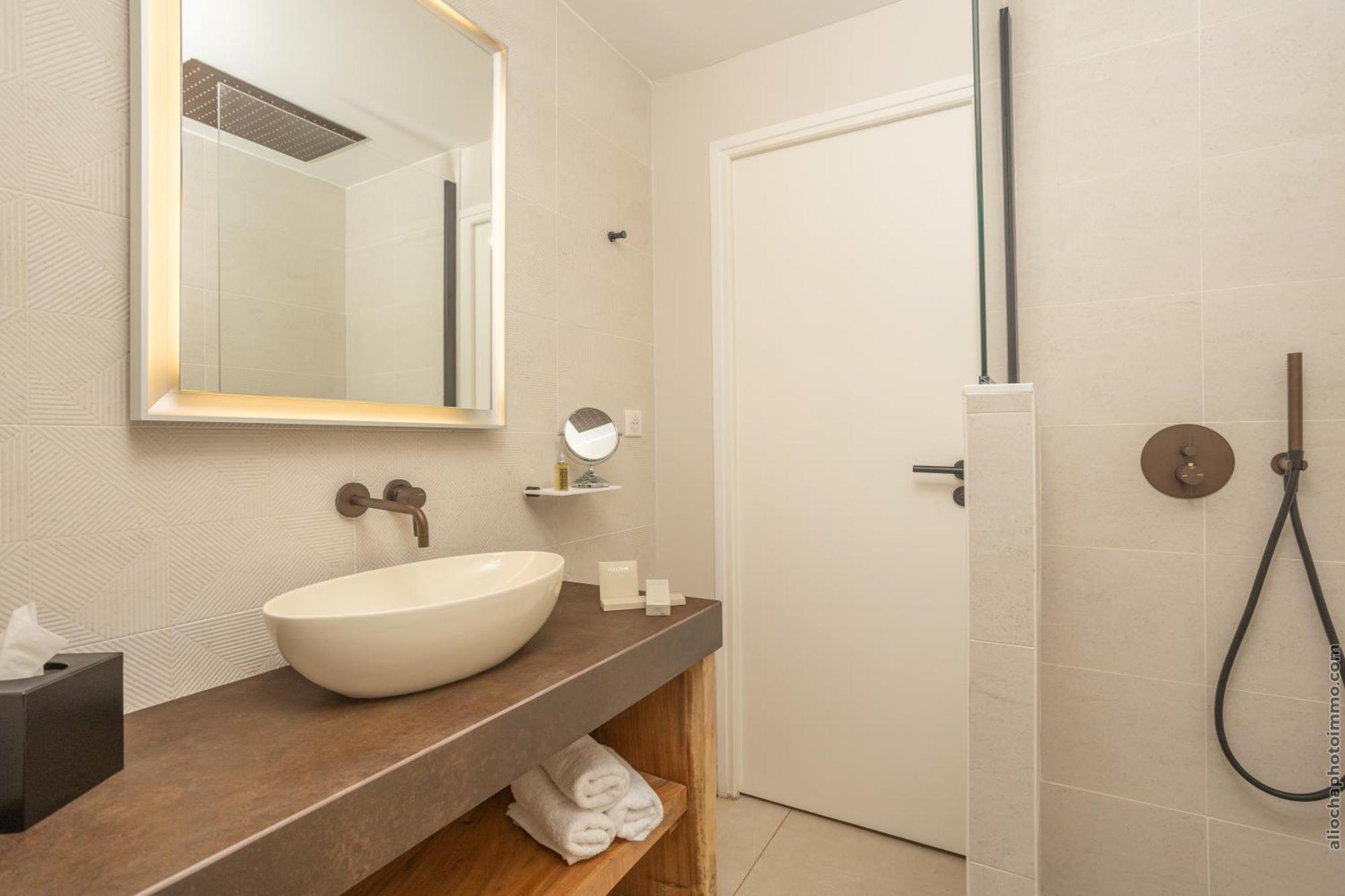 La Suite Villa เลส์ทรัวส์-ซีเลต์ ภายนอก รูปภาพ