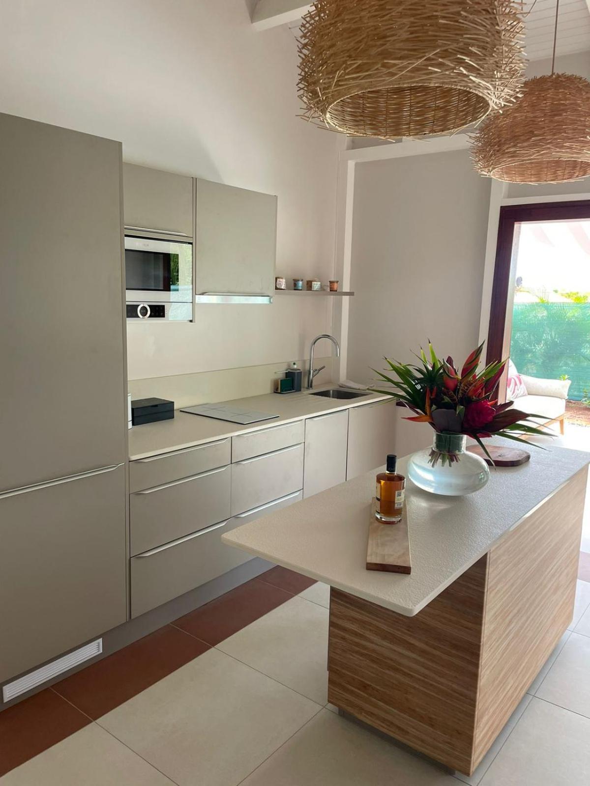 La Suite Villa เลส์ทรัวส์-ซีเลต์ ภายนอก รูปภาพ