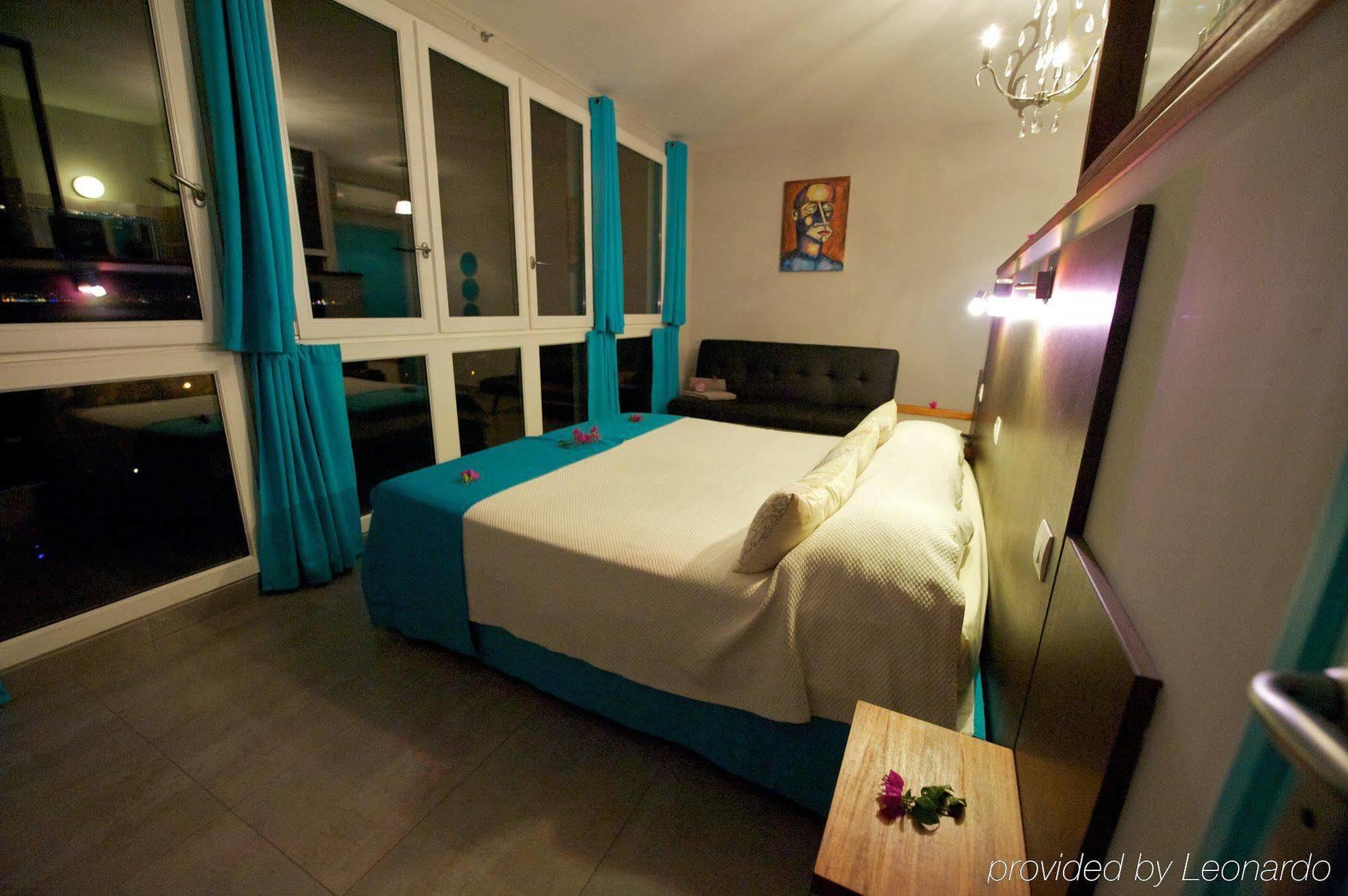 La Suite Villa เลส์ทรัวส์-ซีเลต์ ภายนอก รูปภาพ