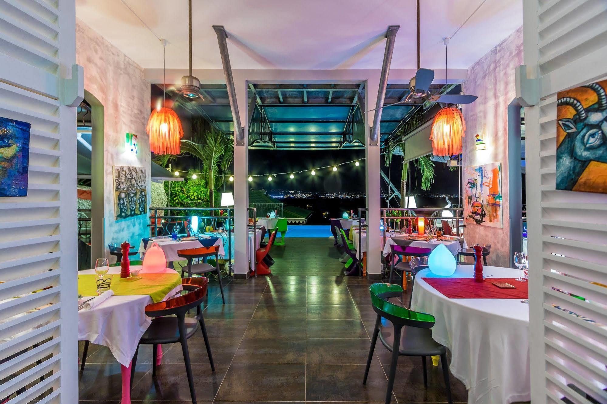 La Suite Villa เลส์ทรัวส์-ซีเลต์ ภายนอก รูปภาพ